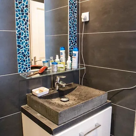 Superb And Cosy Apt At The Heart Of Montmartre Appartamento Parigi